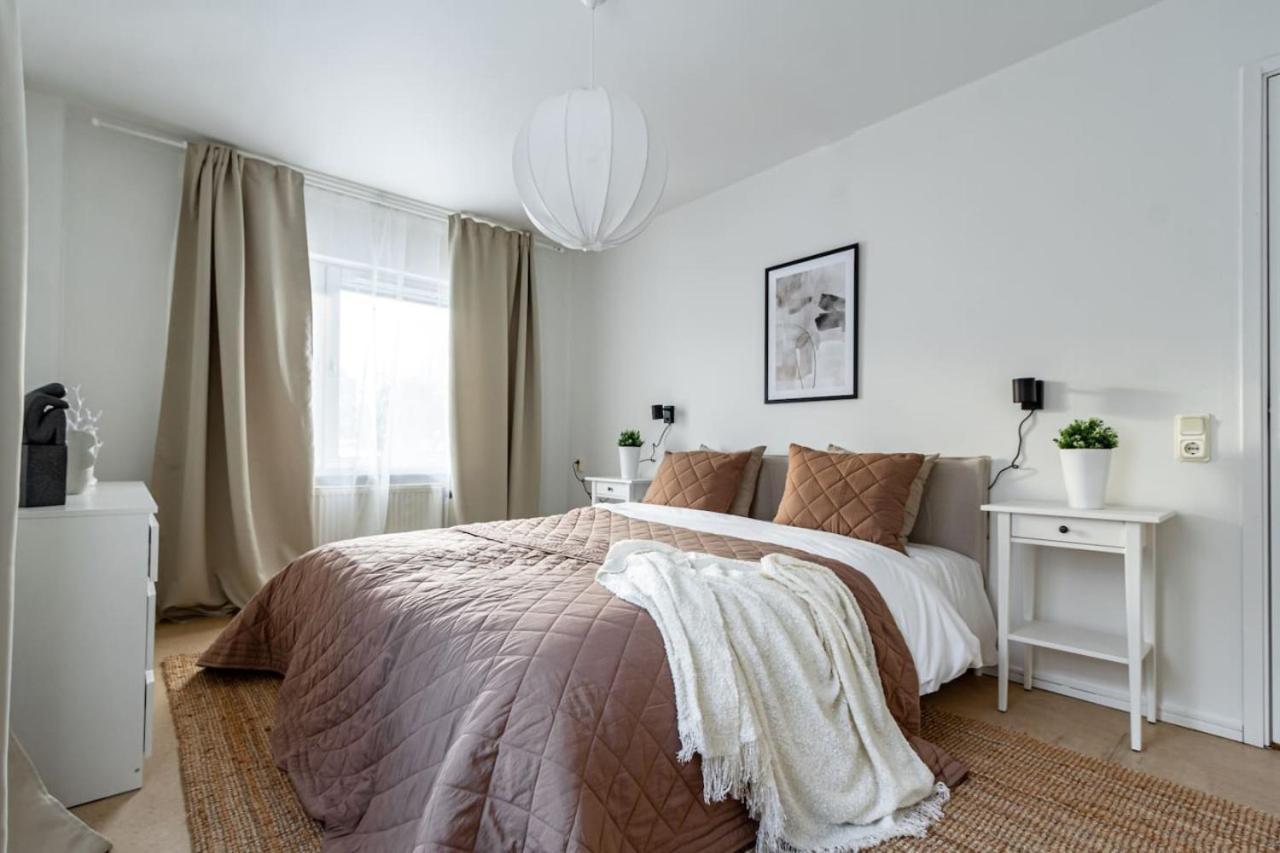 Budget Comfort On Trendy Soedermalm สต็อกโฮล์ม ภายนอก รูปภาพ