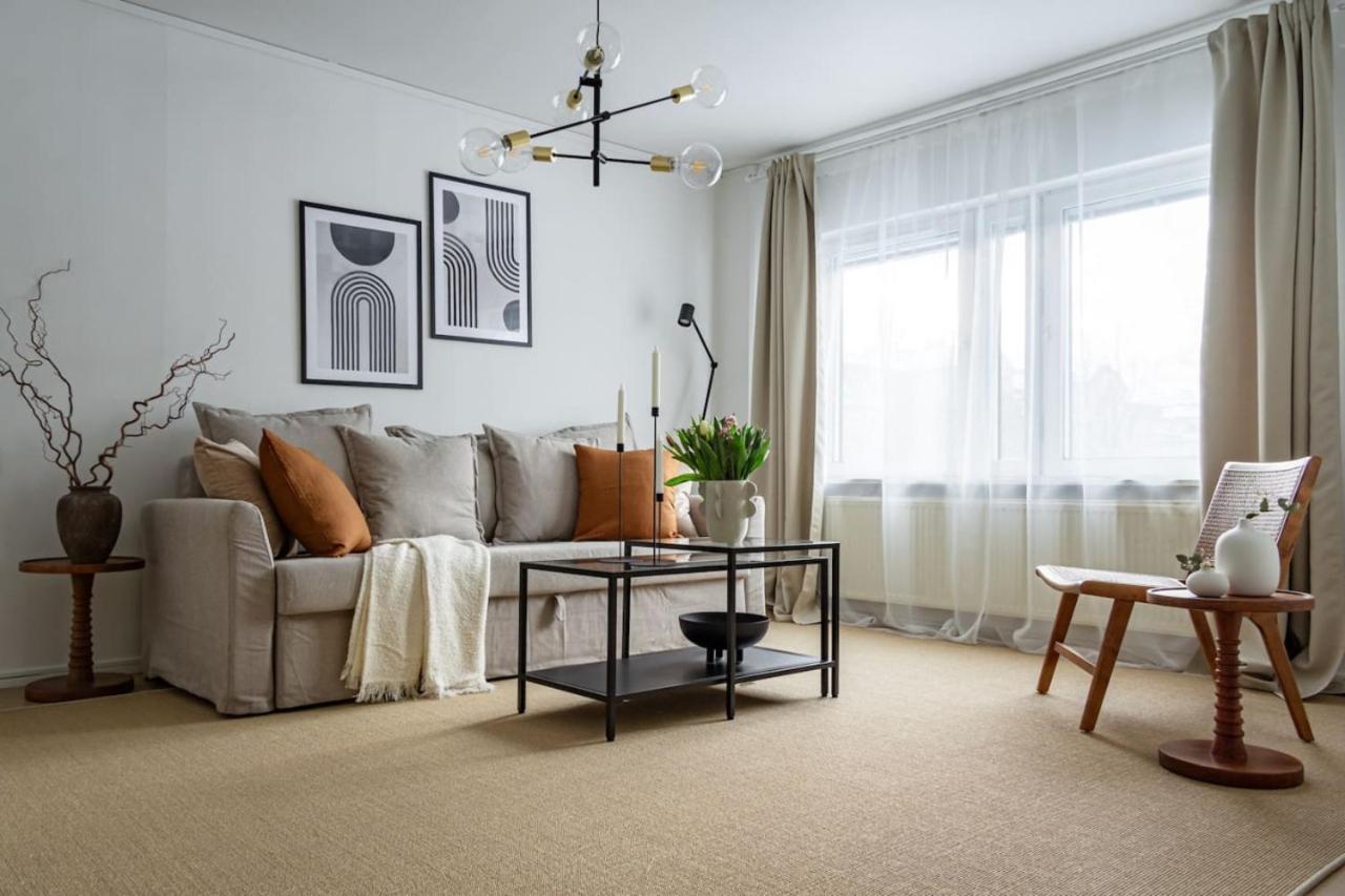 Budget Comfort On Trendy Soedermalm สต็อกโฮล์ม ภายนอก รูปภาพ